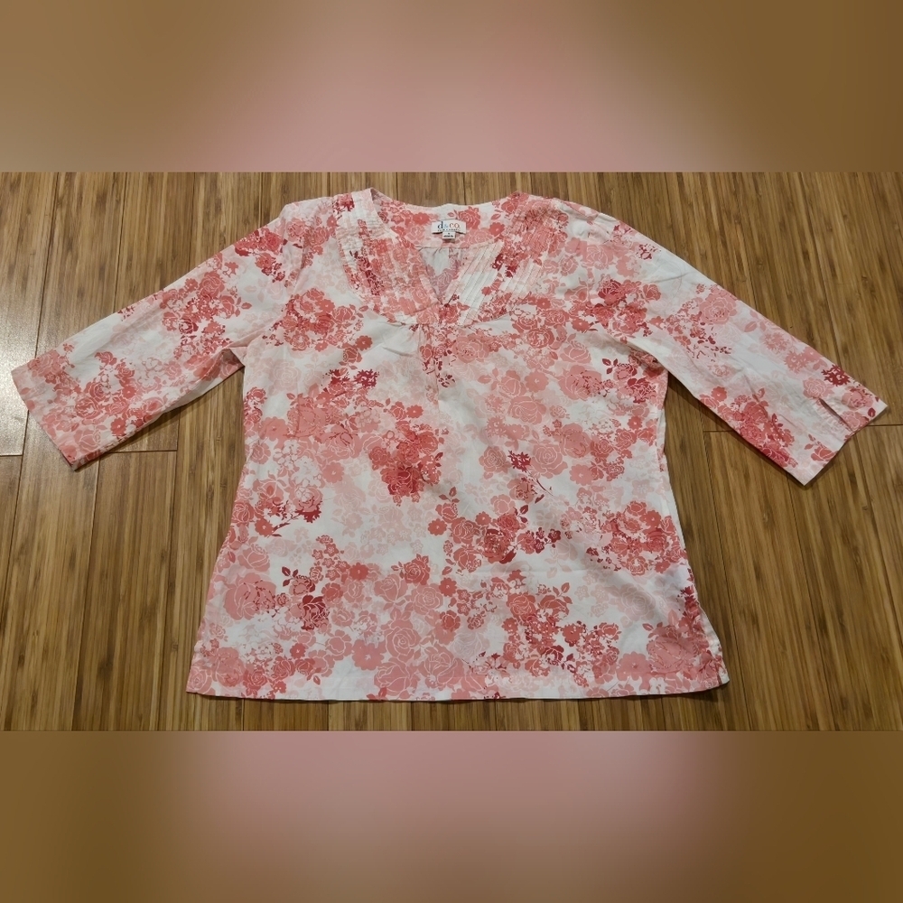 NWOT D&CO Floral Pink Women's Top